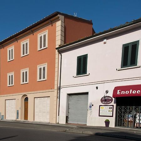 Tana Dell'Orso Hotel Ponsacco Kültér fotó