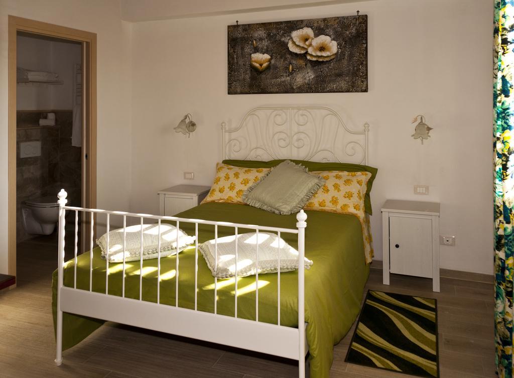 Tana Dell'Orso Hotel Ponsacco Szoba fotó